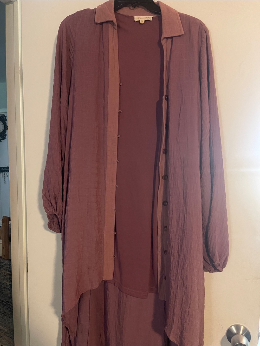 Mauve Lightweight Button-Front Duster from
Junk Gypsy